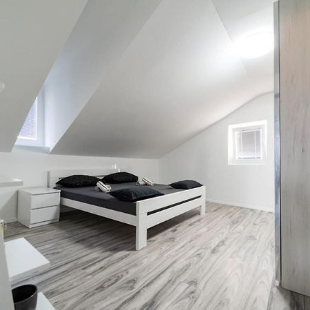 City Center Mayess Aparment 扎达尔 外观 照片