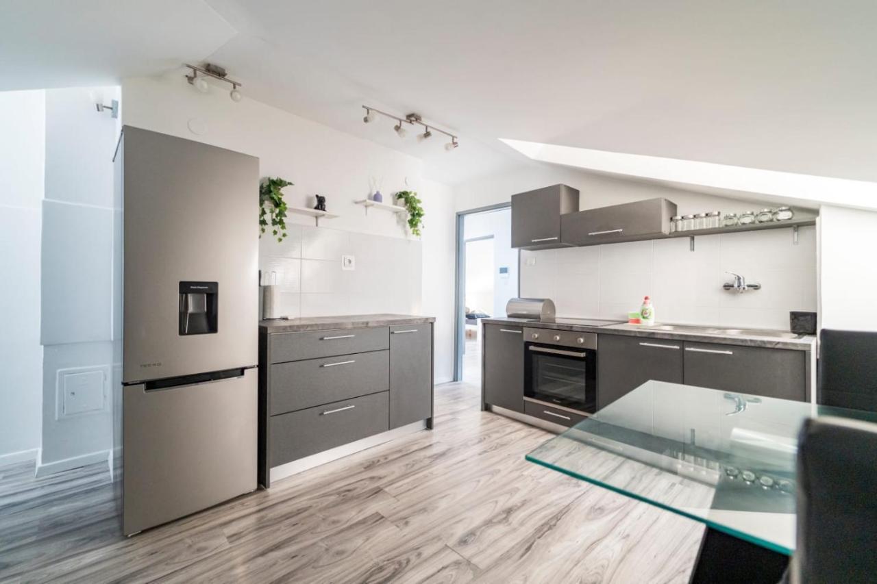City Center Mayess Aparment 扎达尔 外观 照片