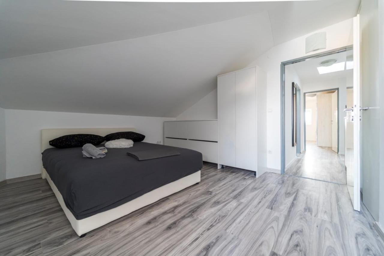 City Center Mayess Aparment 扎达尔 外观 照片